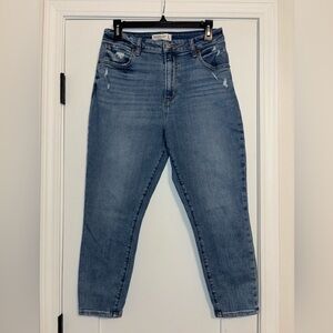 Women's Abercrombie and Fitch curve love high rise skinny ankle jeans size 30